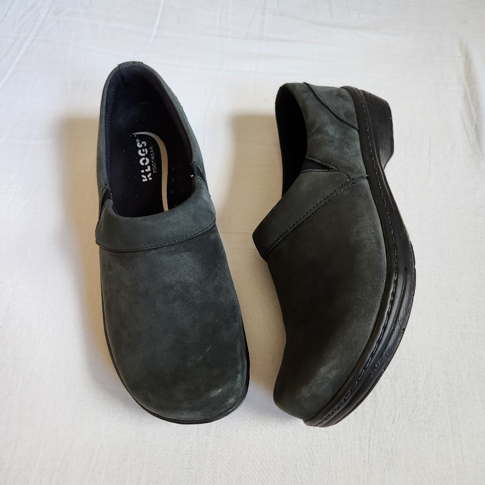 Klogs Mission gray suede clogs 11 W wide